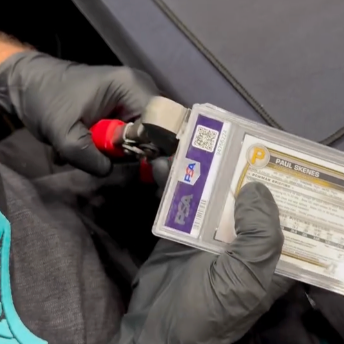 SLAB CRACK OUT / GRADED CARD REVIEW